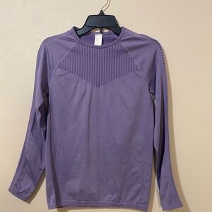 Fabletics Sync Seamless Long-Sleeve Top size medium